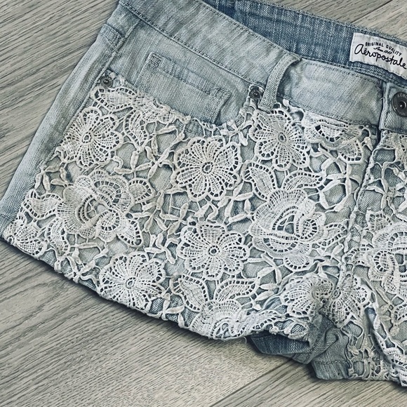 Aeropostale Lace Front Women's Light Blue Short Shorts - Picture 4 of 9